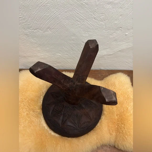 Antique African Igbo Stool - Picture 7 of 7